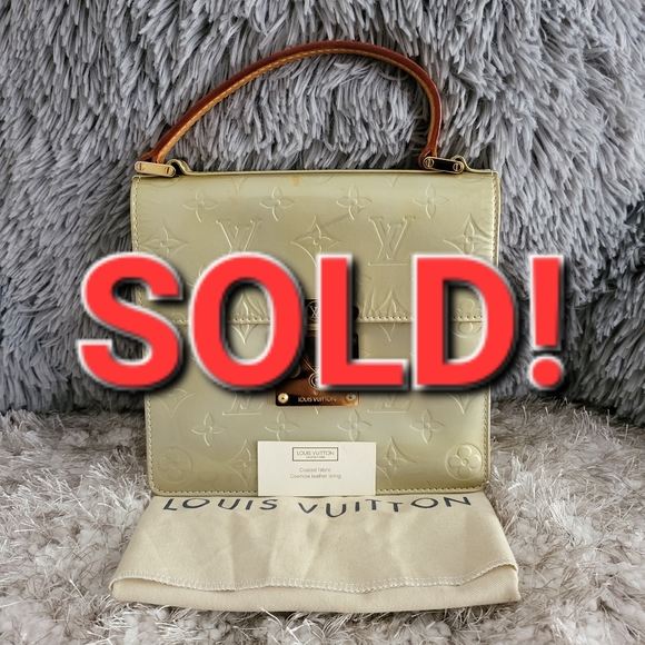 Louis Vuitton Handbags - AUTHENTIC LOUIS VUITTON Spring Street Citrine Vernis Monogram Bag